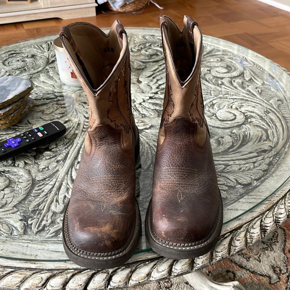 Ariat cowboy boots